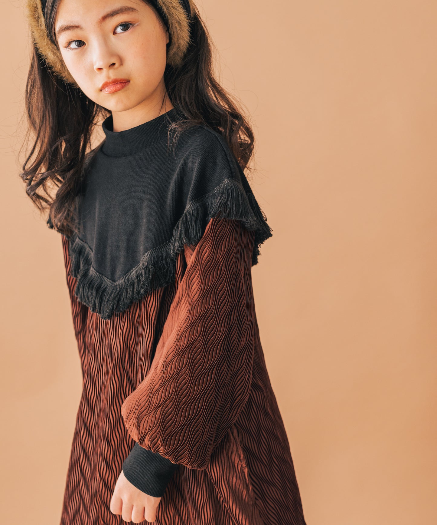 フリンジ付きプリーツワンピース