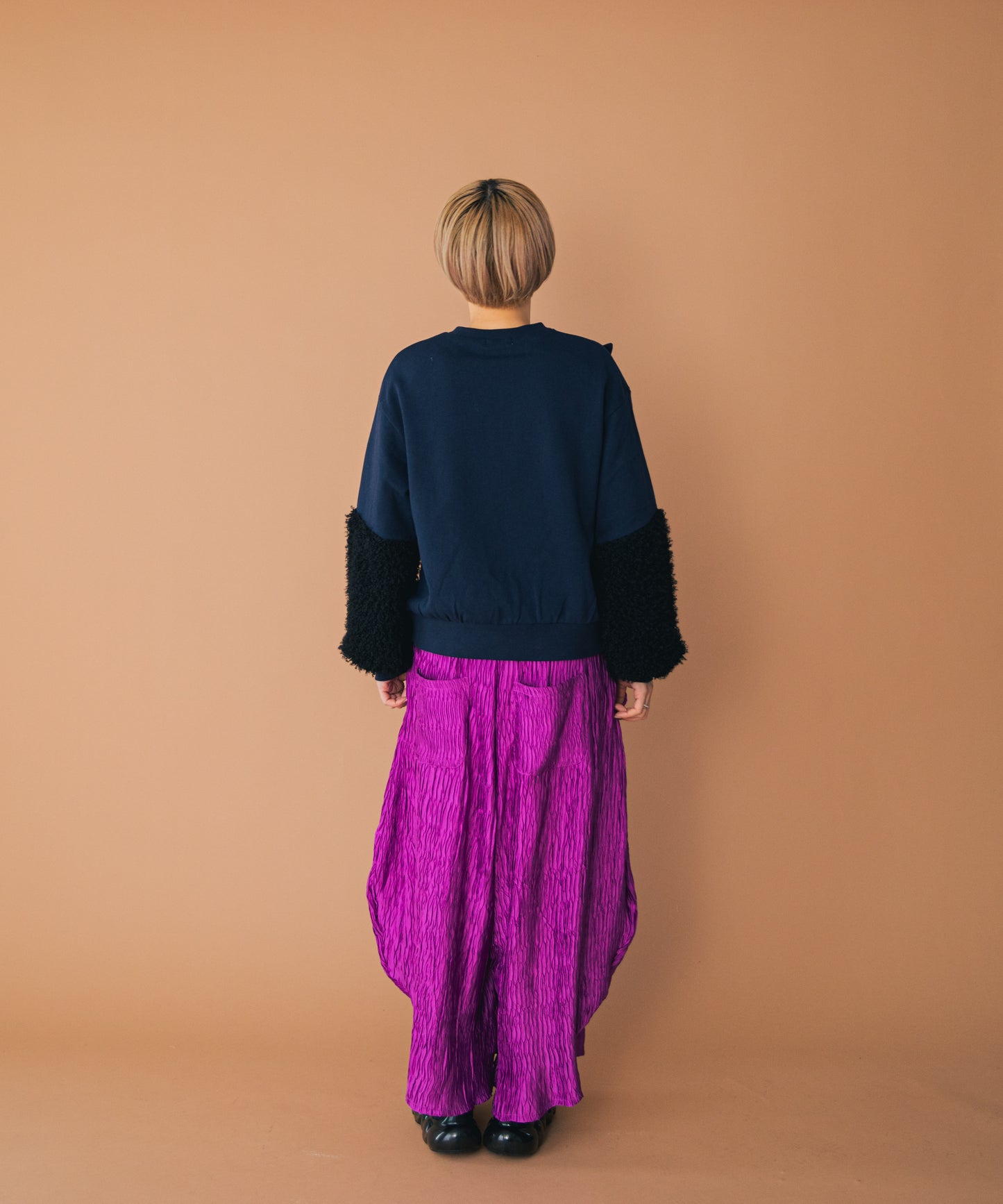 ボア袖NEKO刺繍トレーナー ladies