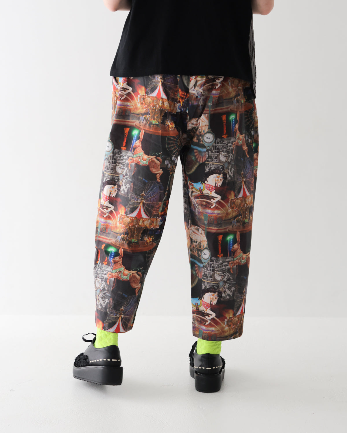 メリーゴーランド柄テーパードパンツ ladies    [250-0901-2]