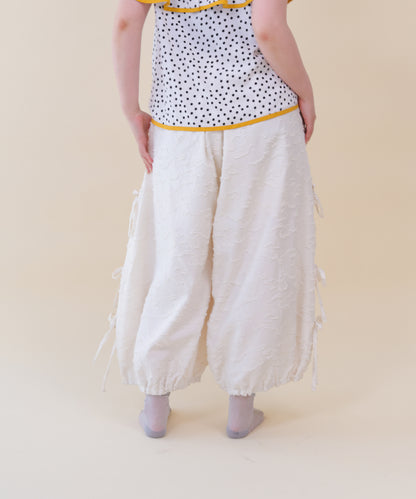 サイドリボンボリュームパンツ ladies    [251-0904-2]