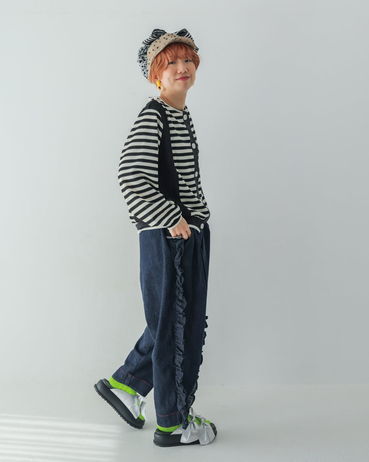 ユニカデニムフリルパンツ 　[062-0901-2]