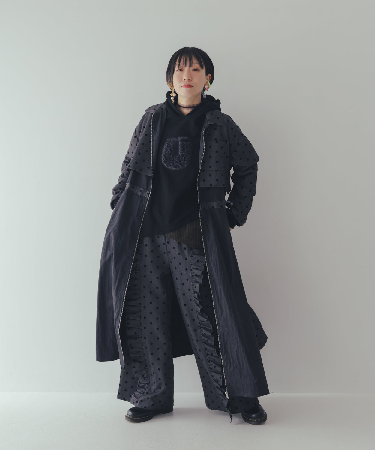 フロッキードットフリルワイドパンツ  ladies   [352-0903-2]