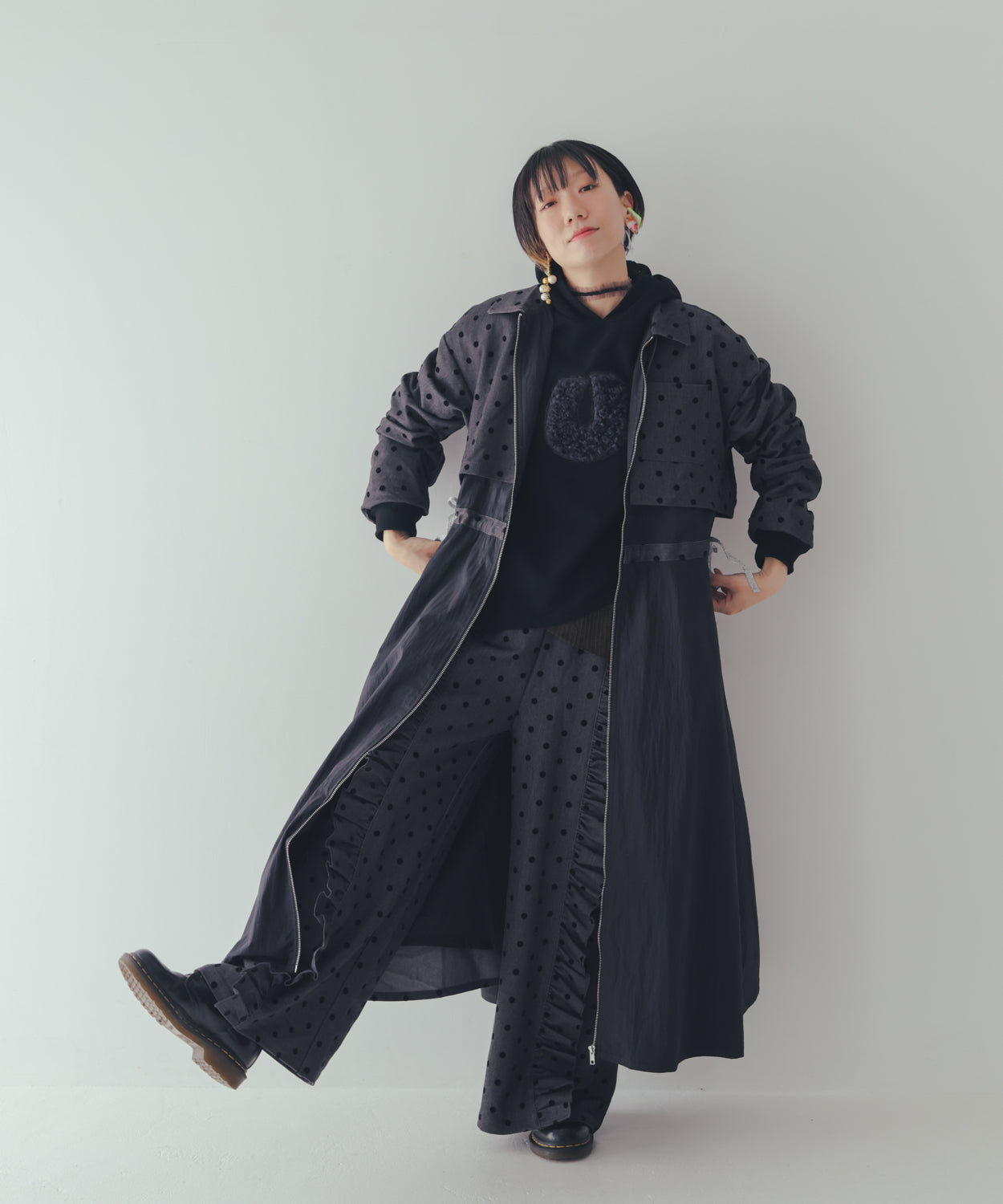 フロッキードットフリルワイドパンツ  ladies   [352-0903-2]