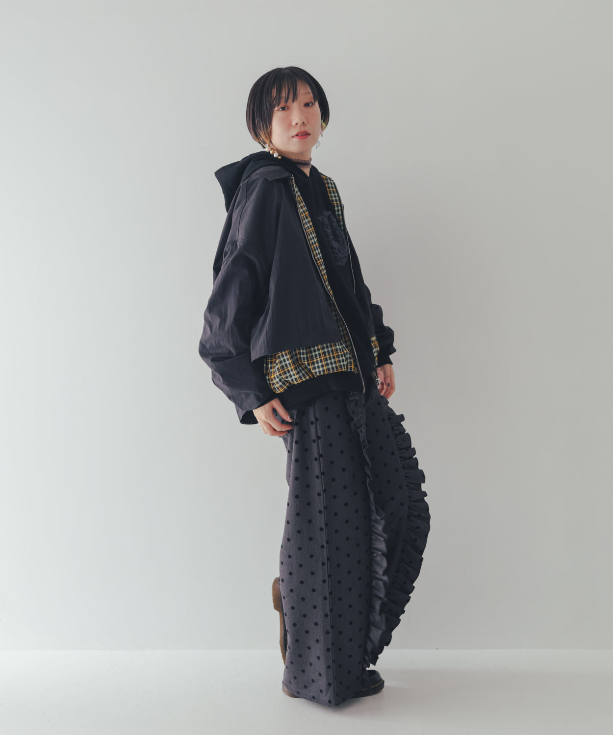 フロッキードットフリルワイドパンツ  ladies   [352-0903-2]