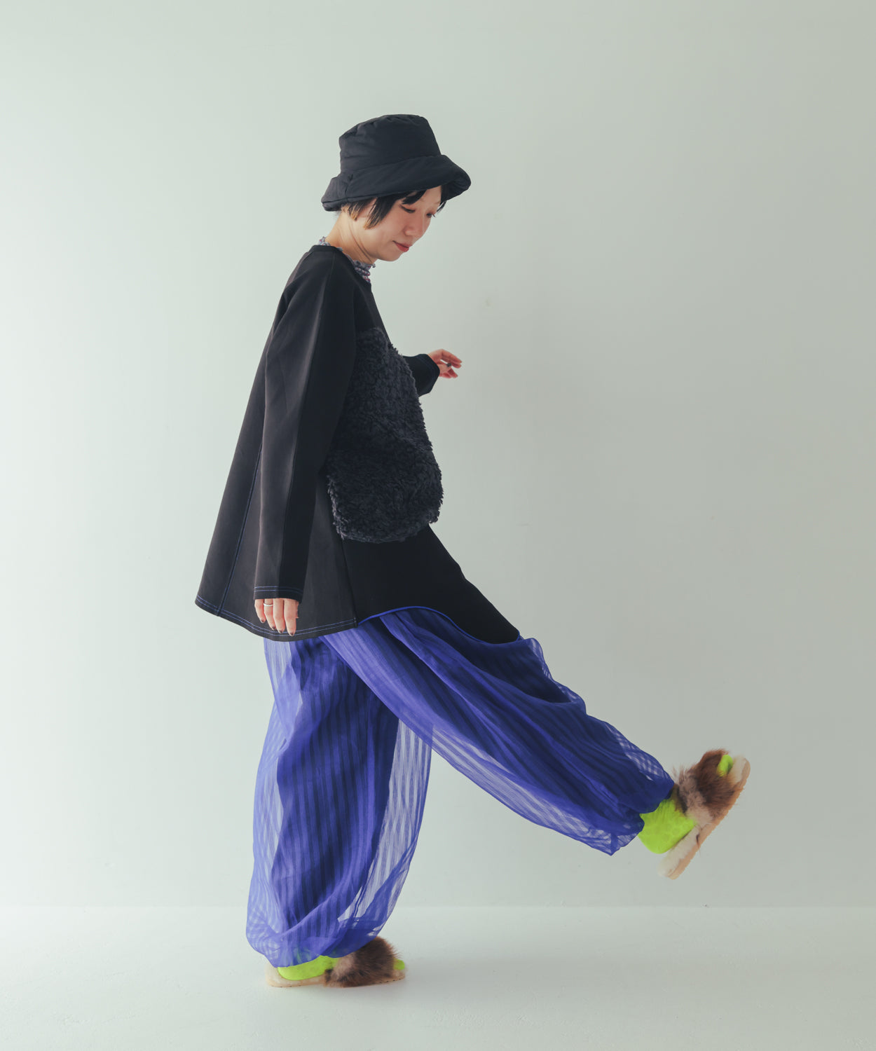 シアーストライプバルーンパンツ ladies    [352-0906-2]