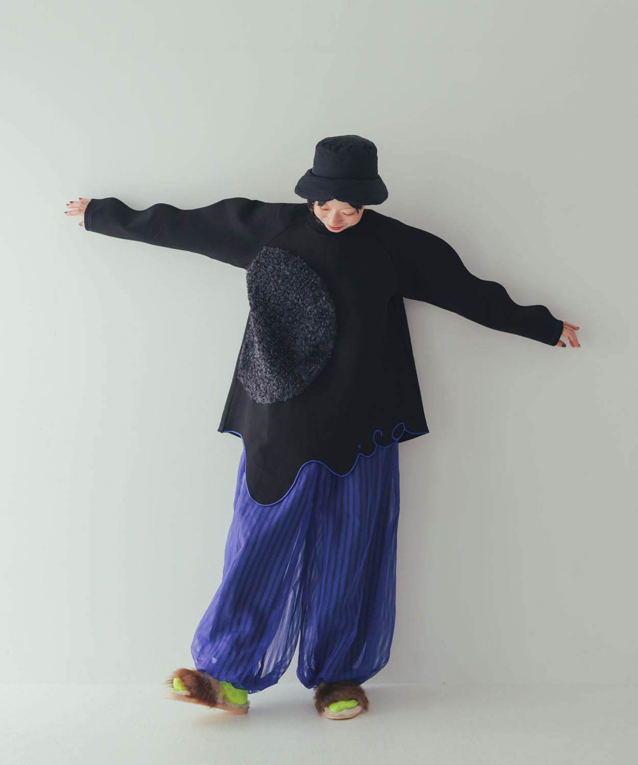 シアーストライプバルーンパンツ ladies    [352-0906-2]