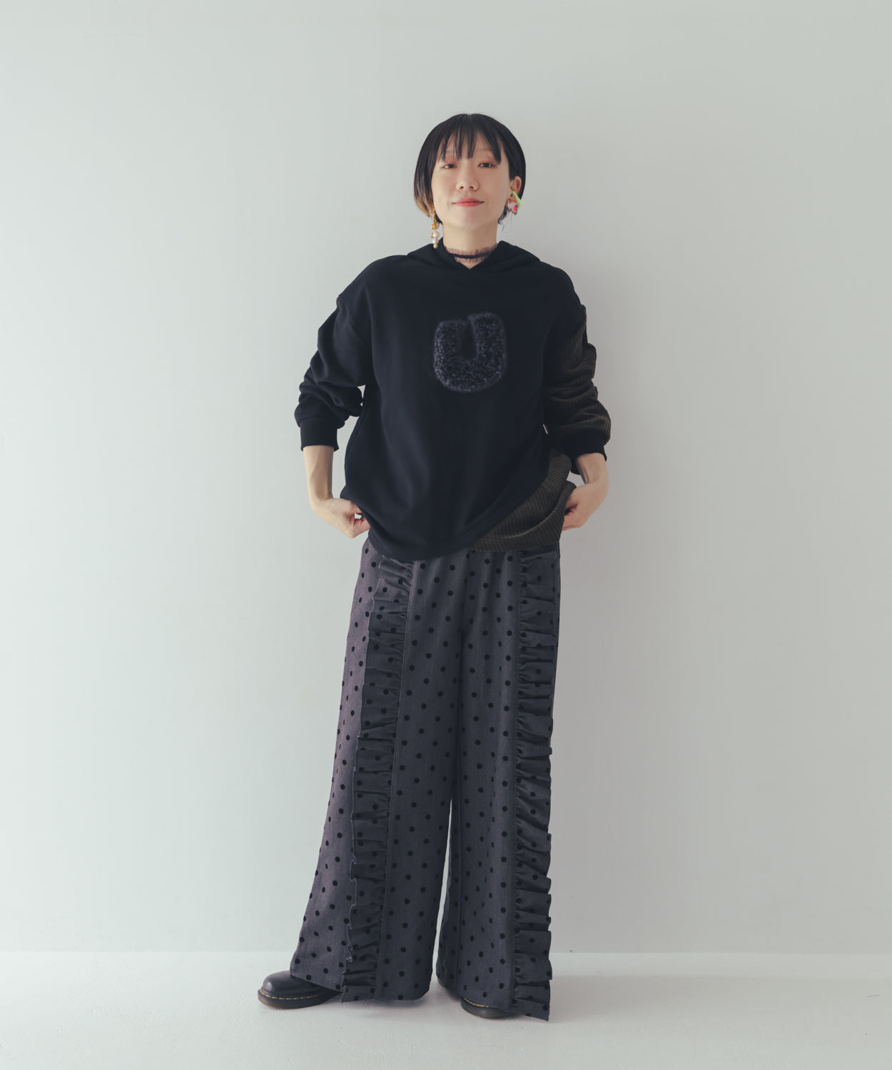 フロッキードットフリルワイドパンツ  ladies   [352-0903-2]