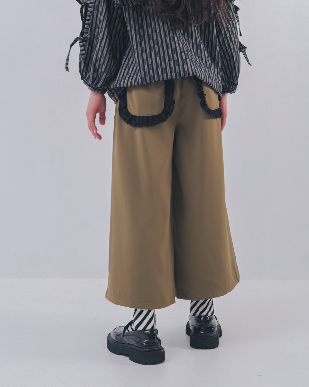 フリンジフリルワイドパンツ    [352-0902-1]