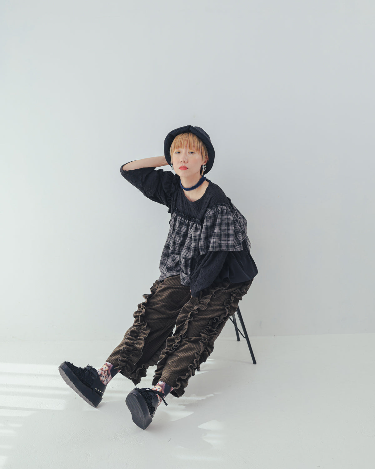 コーデュロイアシメフリルパンツ ladies   [352-0909-2]