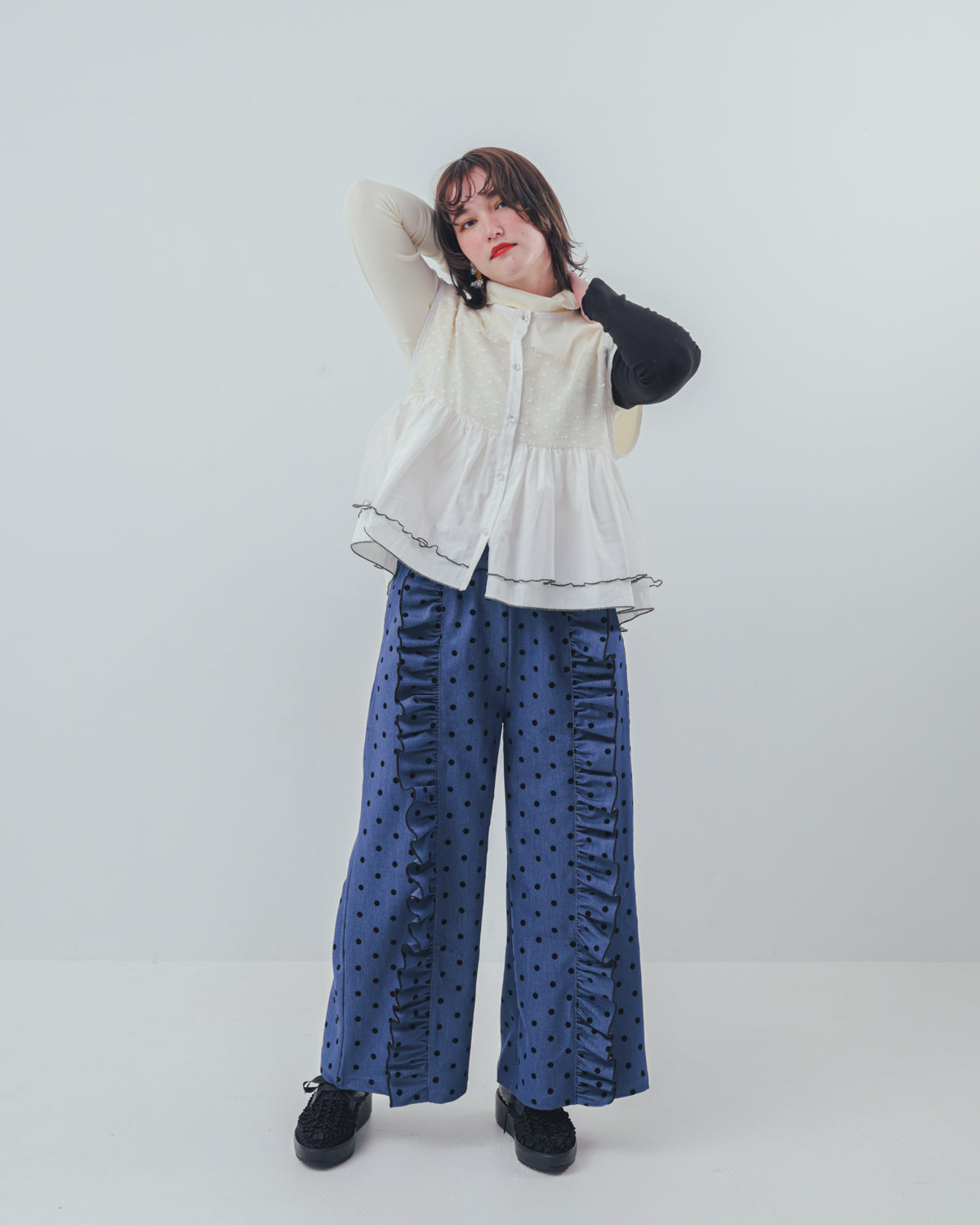 フロッキードットフリルワイドパンツ  ladies   [352-0903-2]