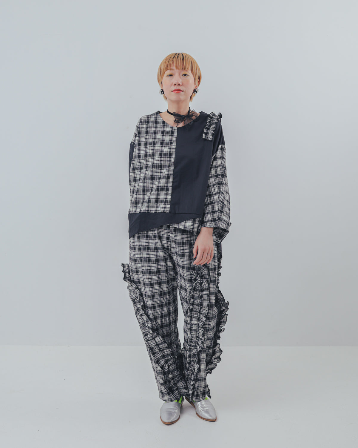 チェックアシメフリルパンツ ladeis  [352-0908-2]