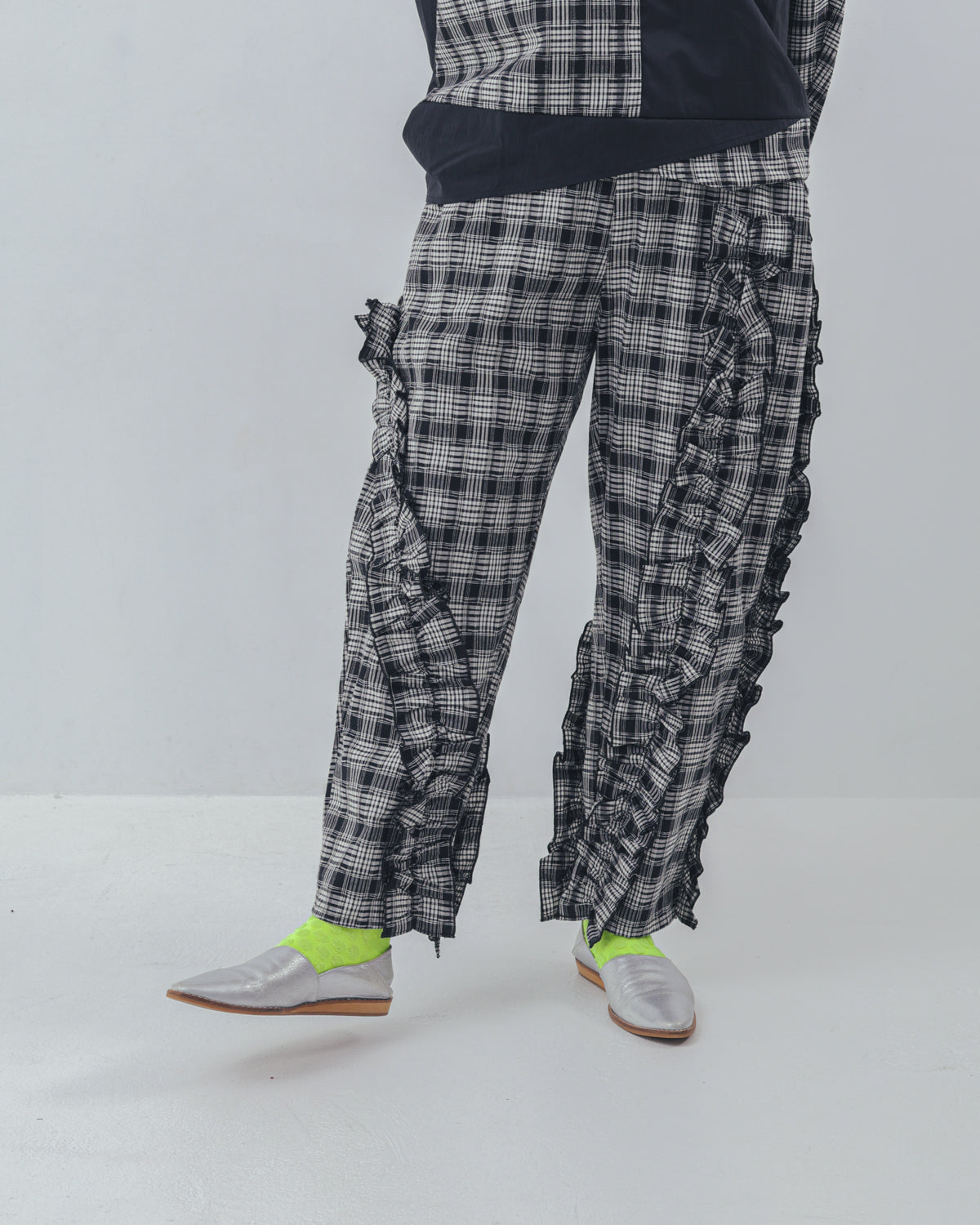チェックアシメフリルパンツ ladeis  [352-0908-2]