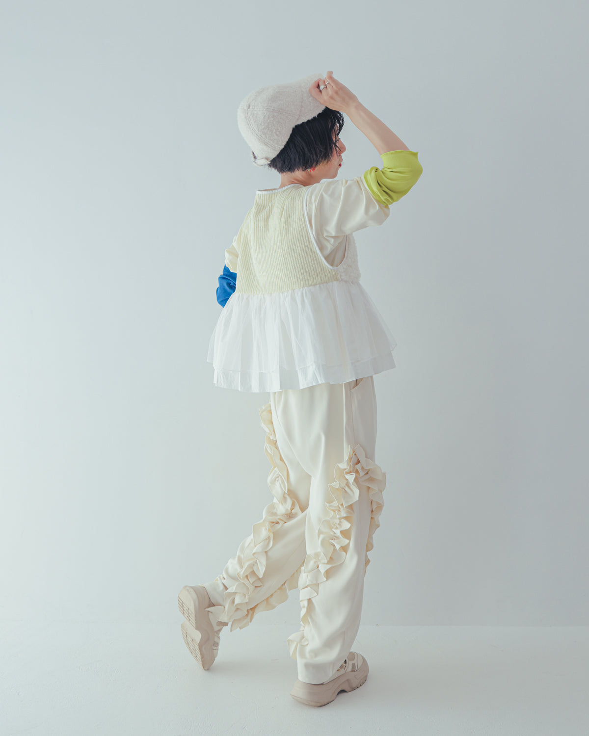ファーニットフリルベスト ladies    [352-0301-2]
