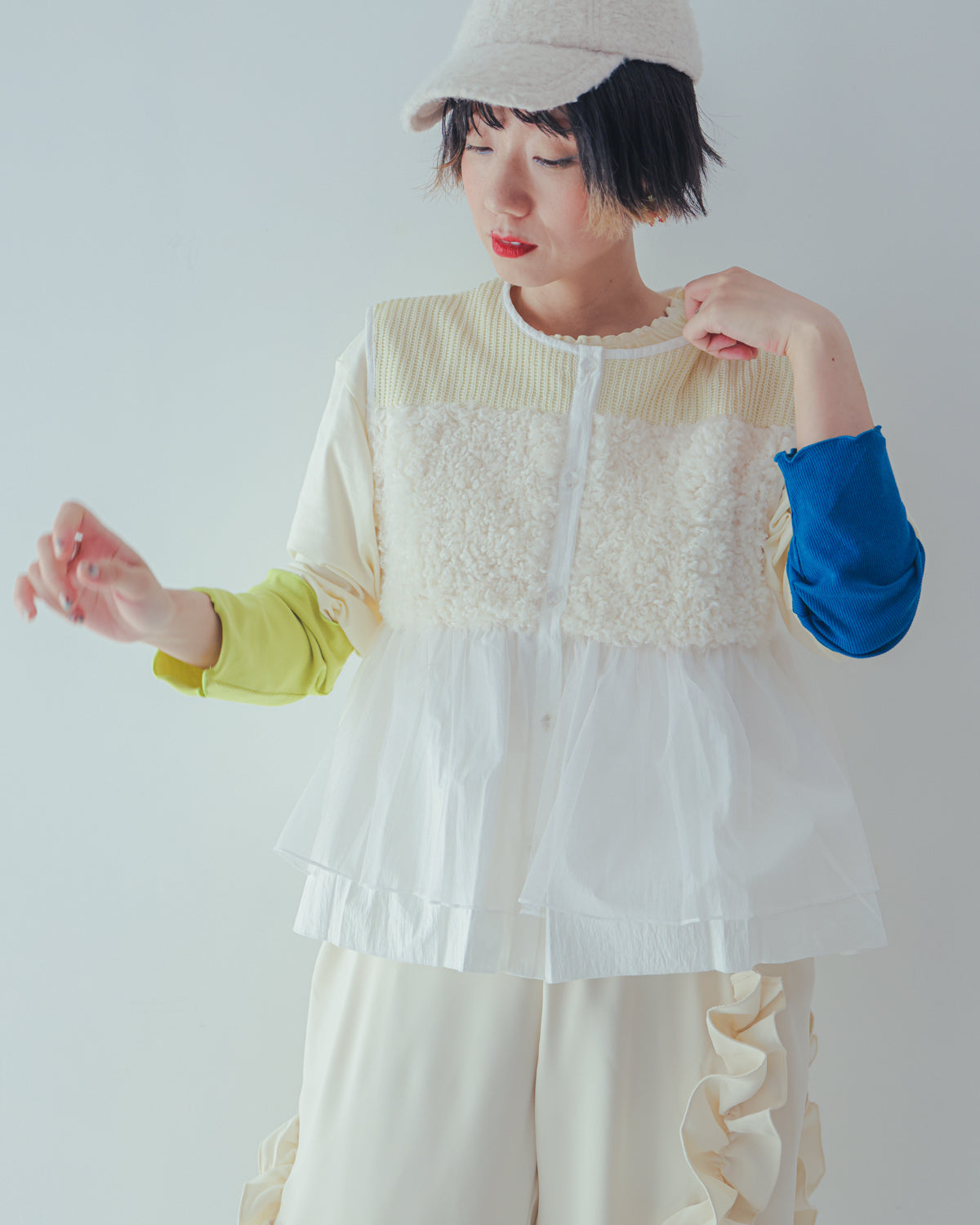 ファーニットフリルベスト ladies    [352-0301-2]