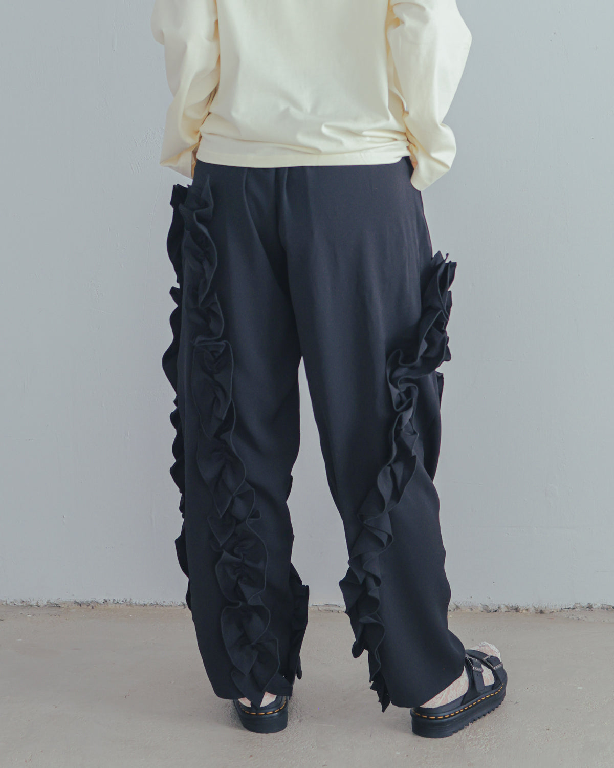 アシメフリルパンツ  ladies   [352-0907-2]