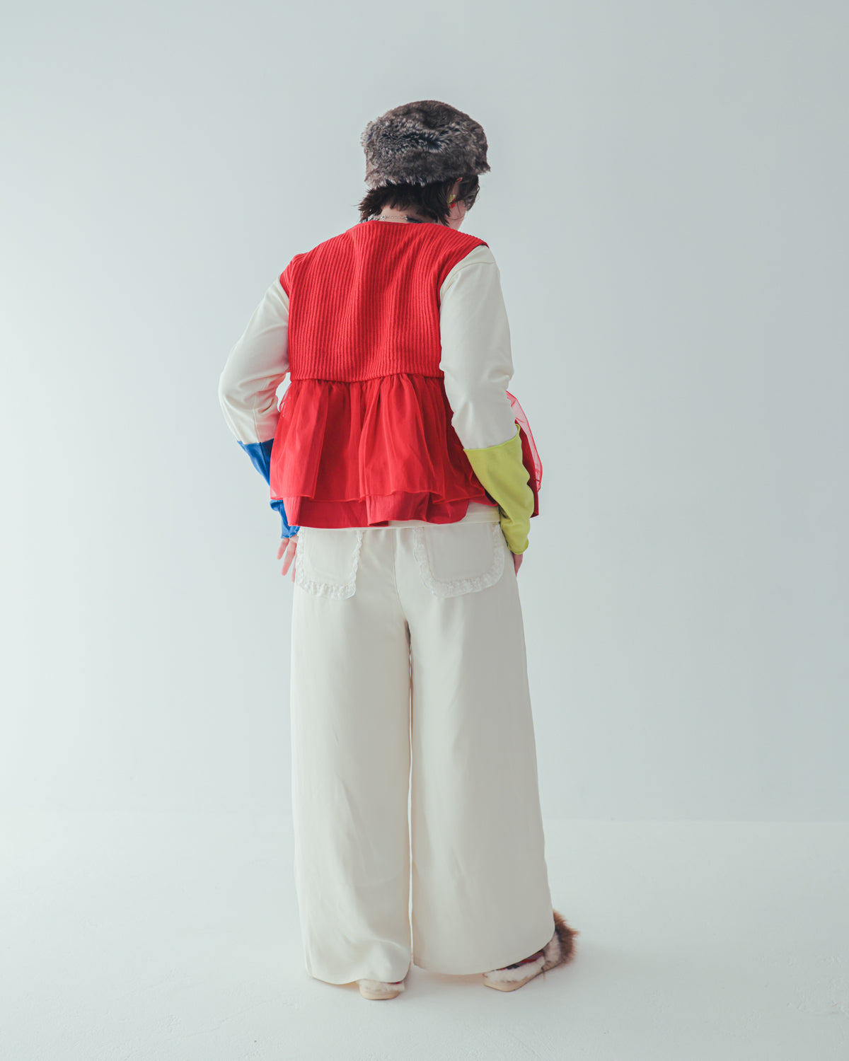 ファーニットフリルベスト ladies    [352-0301-2]