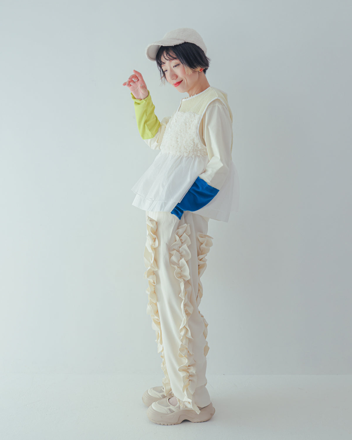 ファーニットフリルベスト ladies    [352-0301-2]