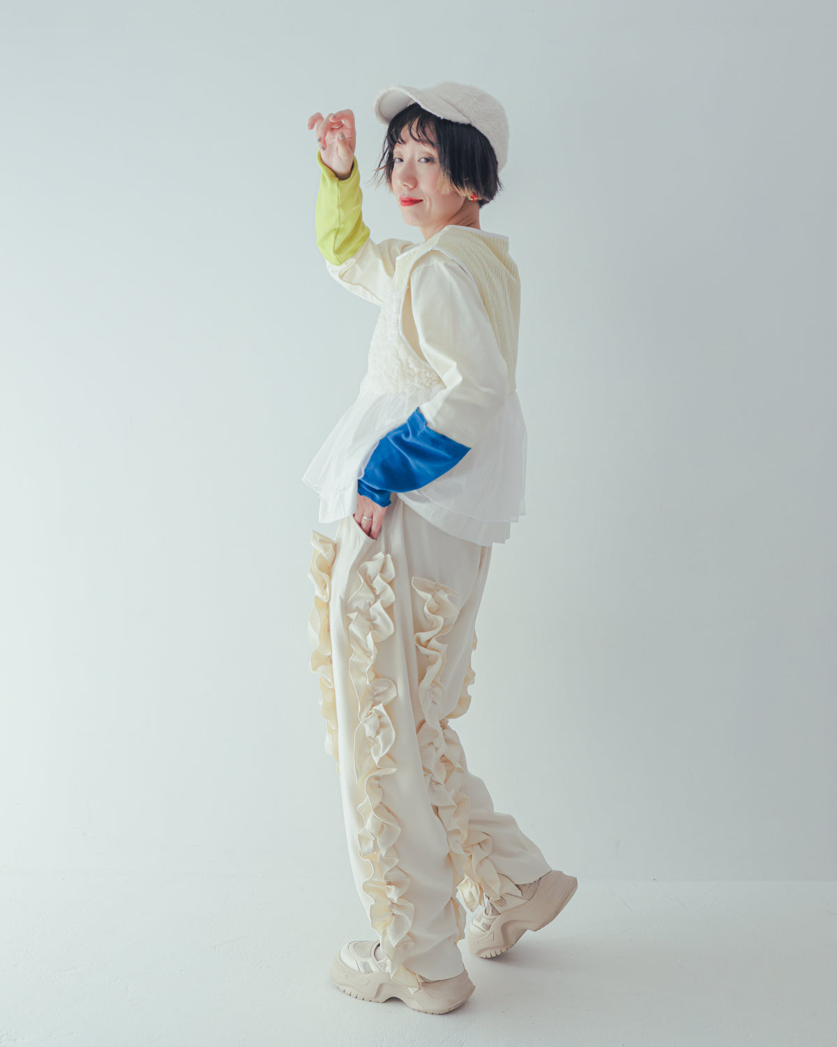 ファーニットフリルベスト ladies    [352-0301-2]