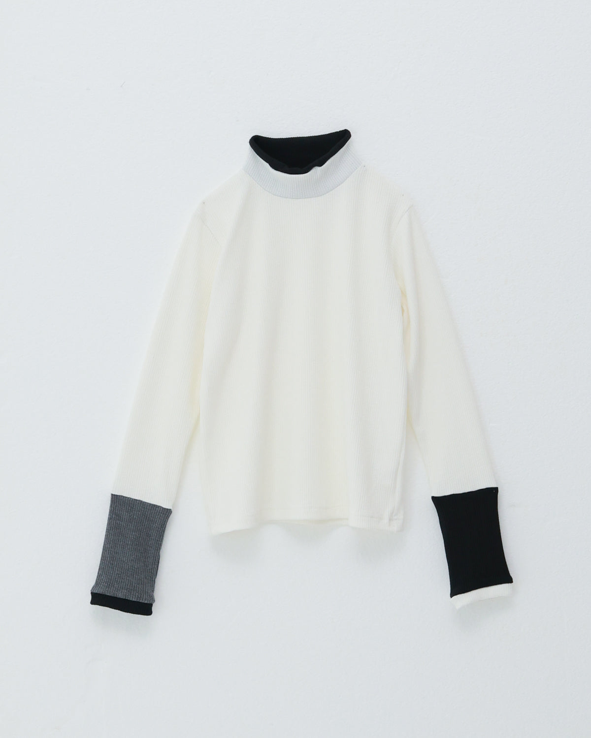 モノトーンフィンガーハイネックtee[362-1407-1]