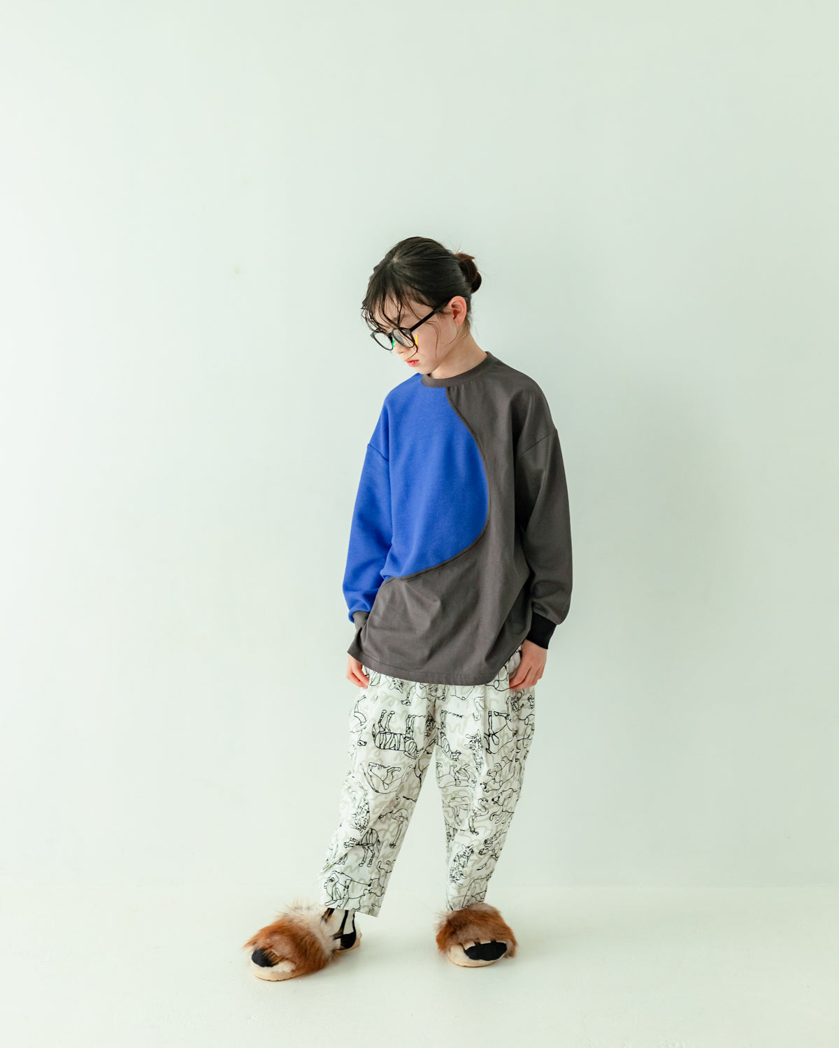 ラインアートアニマルテーパードパンツ[362-0906-1]