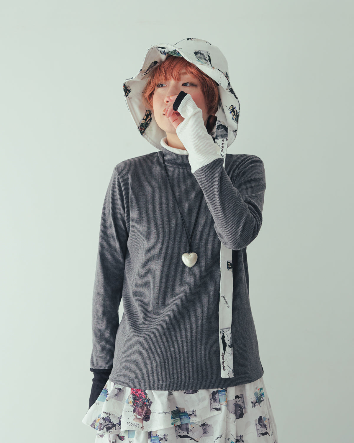モノトーンフィンガーハイネックtee[362-1407-2]