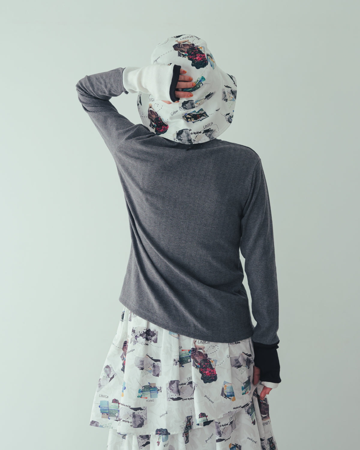 モノトーンフィンガーハイネックtee[362-1407-2]